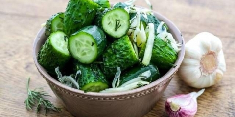 Recept za blago slane krastavce na mineralnoj vodi